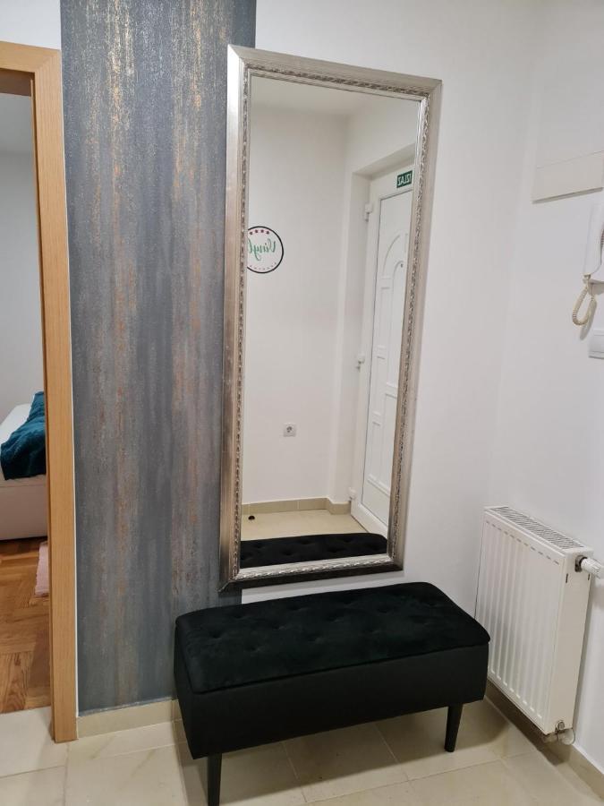 Apartman Vinyl - Self Chek-In Osijek Eksteriør bilde